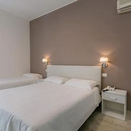 Saviola Hotel