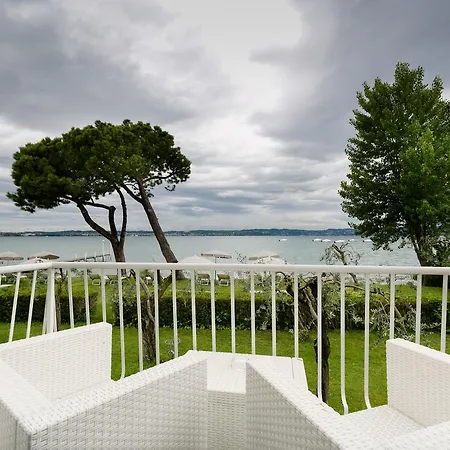 Saviola Hotel 3*