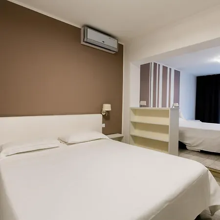 Saviola Hotel 3*