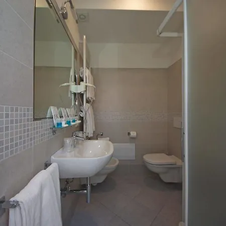 Saviola Hotel 3*