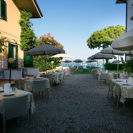 Saviola Hotel 3*