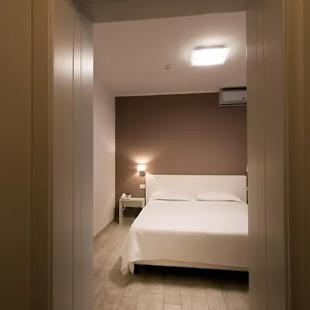 Saviola 3* Sirmione